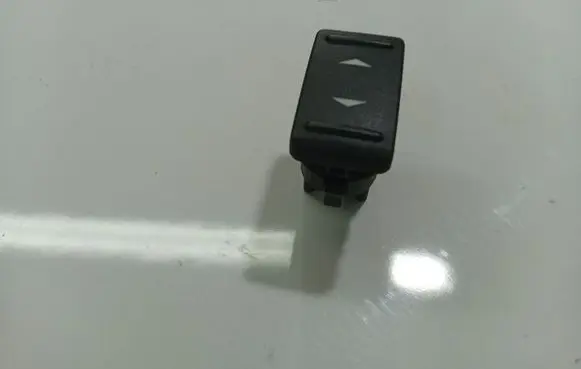 Ford Focus Front door window switch trim 7MST14529AA