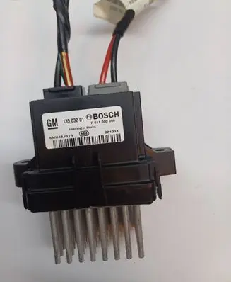 Opel Insignia A Coolant fan relay 13503201 SMU48JG1B F01150001
