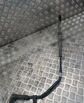 Engine coolant pipe/hose