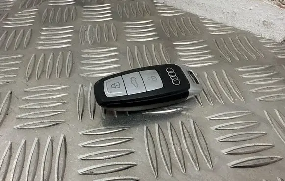 Audi A6 S6 C8 4K Ignition key/card 4N0959754A
