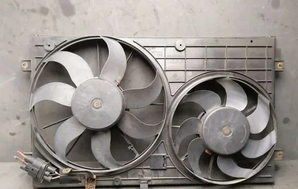 Volkswagen Touran I Fan set 1K0121207J