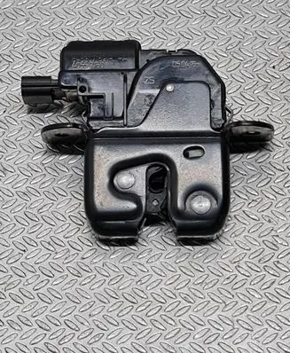 Renault Captur Tailgate/trunk/boot lock/catch/latch 846307169R 40557160
