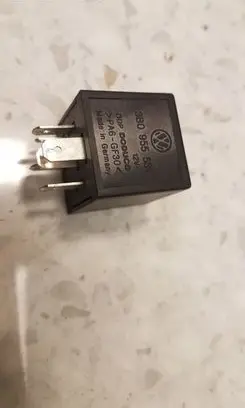 Volkswagen PASSAT B5 Other relay 3B0955531