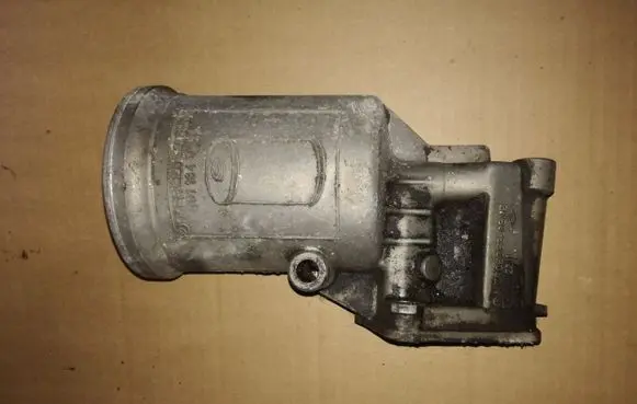 Mercedes-Benz S W116 Oil filter mounting bracket 1171802211