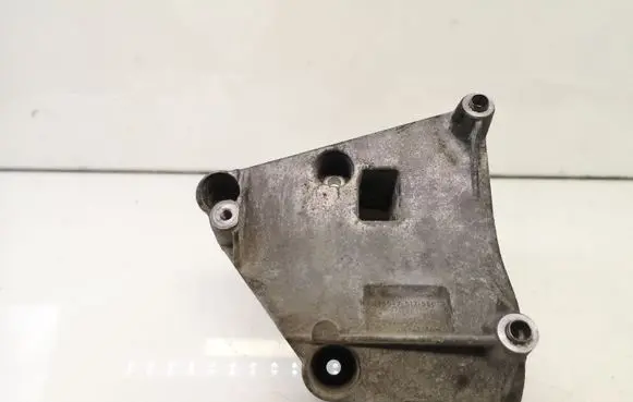 BMW 5 E60 E61 A/C compressor mount bracket 7512556 54557512556