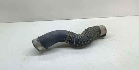 BMW 3 E90 E91 Intercooler hose/pipe 
