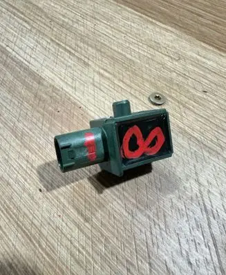 Mercedes-Benz C W204 Airbag deployment crash/impact sensor A1729056000 5WK44192