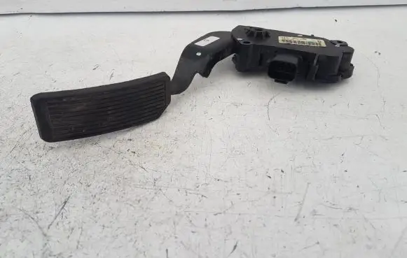 Nissan Murano Z50 Accelerator throttle pedal 18002-CA100