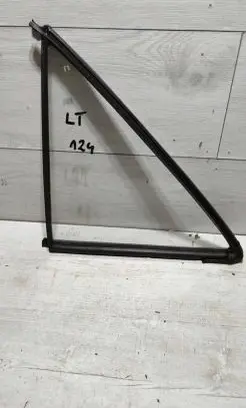 Mercedes-Benz 190 W201 Rear door window glass