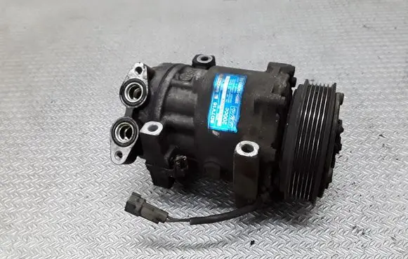 Ford Focus C-MAX Air conditioning (A/C) compressor (pump) 3M5H19D629SB