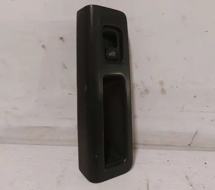 Volvo S40 Electric window control switch 8663819