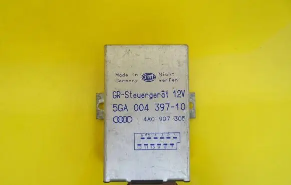 Audi A4 S4 B5 8D Cruise control unit/module 5GA004397-10 4A0907305