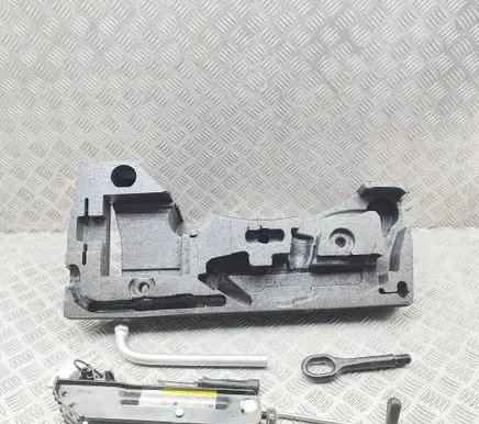 Volkswagen PASSAT CC Tool set 3C5012115D 4D0012219A