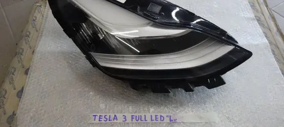 Tesla Model 3 Headlight ballast module Xenon 111079600D