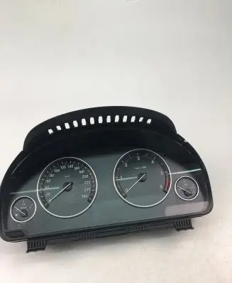 BMW 5 F10 F11 Speedometer (instrument cluster) 9285195