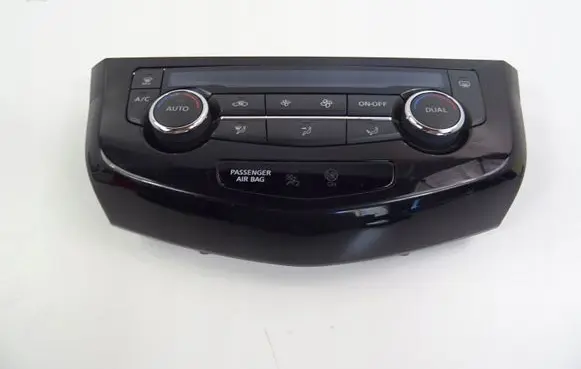 Nissan Qashqai Climate control unit 275004EA0A