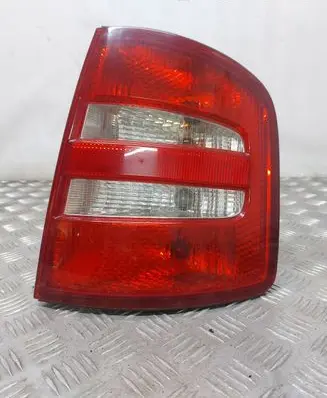 Skoda Fabia Mk1 (6Y) Rear/tail lights 6Y9945112B