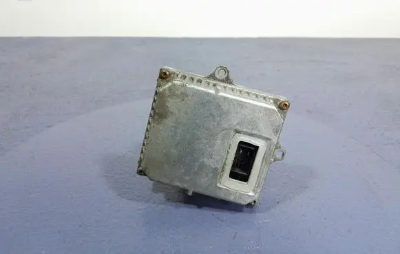 Mazda 6 Voltage converter/converter module 1307329086