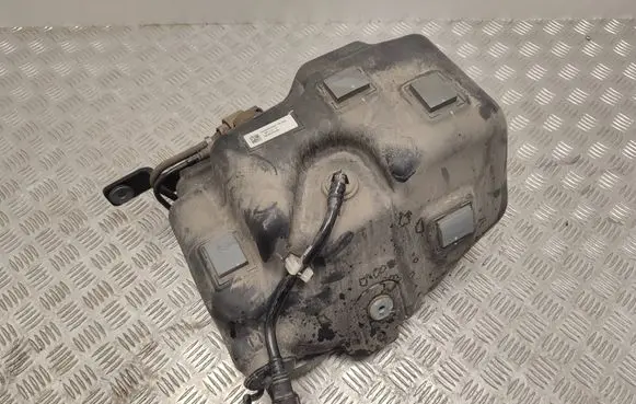 BMW 3 GT F34 AdBlue liquid reservoir 7399413 16197399413