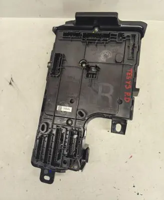 Tesla Model Y Central body control module 165765000C 149784800E