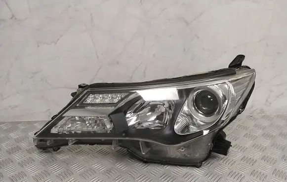 Toyota RAV 4 (XA40) Headlight/headlamp 8117042542