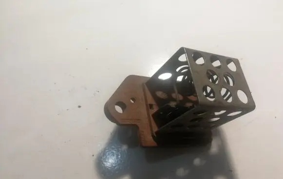 Coolant fan relay