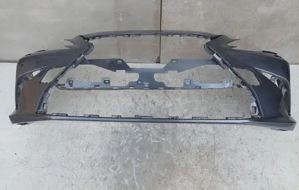 Lexus ES 300h Front bumper 521193T958 5211933B50 3514748