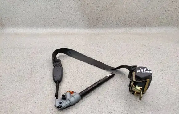 Renault Megane II Front seatbelt