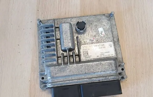 Audi A1 Engine control unit/module 04B907445