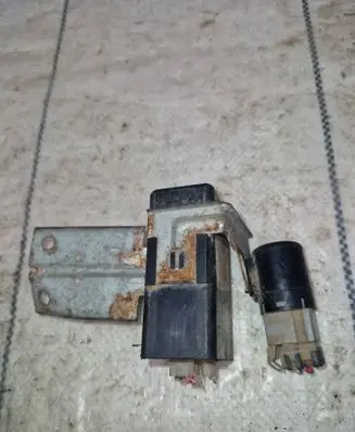Nissan Patrol Y60 Other control units/modules 2845189907