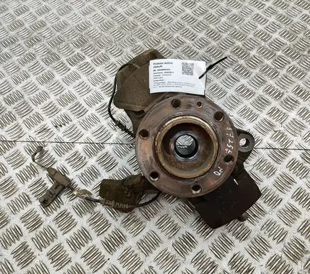 Mercedes-Benz Sprinter W907 W910 Front wheel hub A9103320100