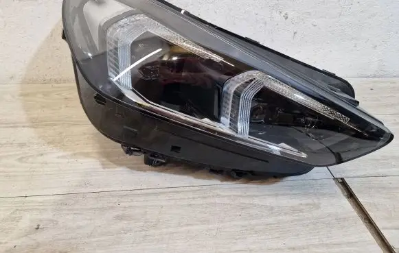 BMW X1 U11 Headlight/headlamp 5A5BD48-02