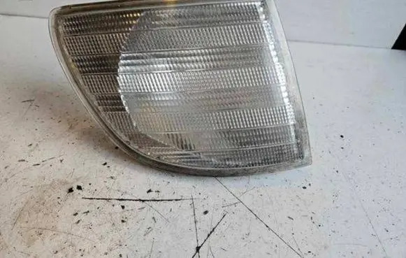 Mercedes-Benz Vito Viano W638 Front indicator light 6R01489