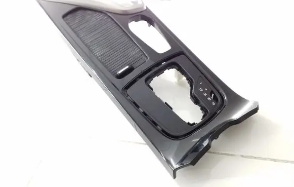 Cup holder front