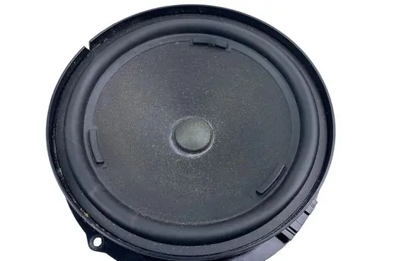 Volkswagen PASSAT B8 Front door speaker 3G0035454
