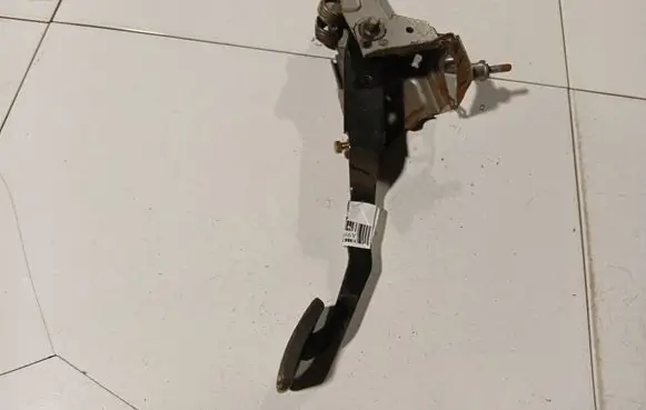 Mazda 6 Brake pedal 