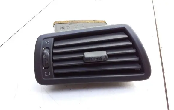 Peugeot 807 Dashboard side air vent grill/cover trim 1484109077 1491964077