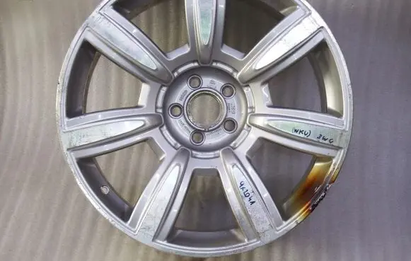 Bentley Continental R20 alloy rim 