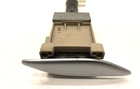 Headlight washer spray nozzle
