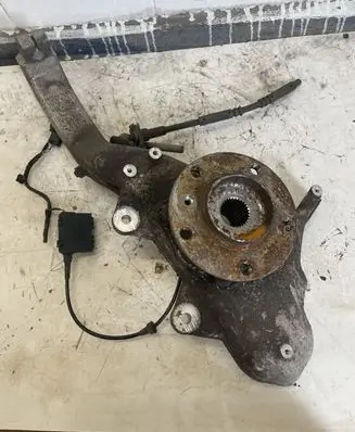 BMW X5 F15 Front wheel hub 6773784