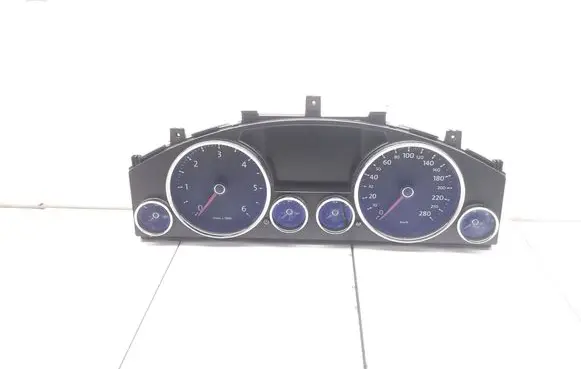Volkswagen Touareg I Speedometer (instrument cluster) 7L6920885R 0263655814