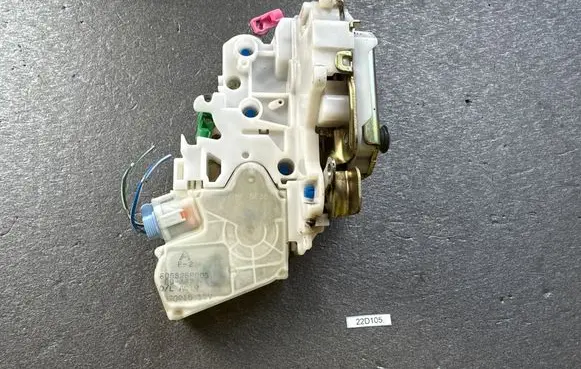 Nissan King Cab, Navara Rear door lock 805035P010 805525P003