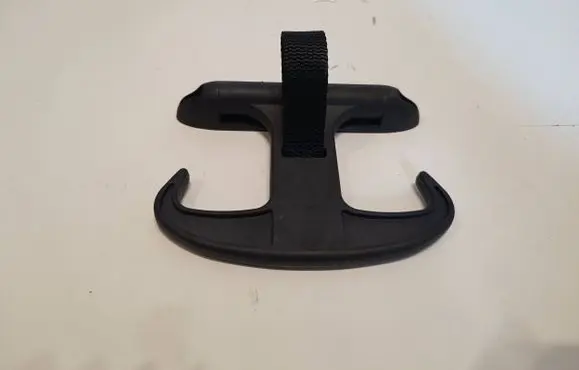 Audi A4 S4 B8 8K Tie down hook / loop 6Y5867615C