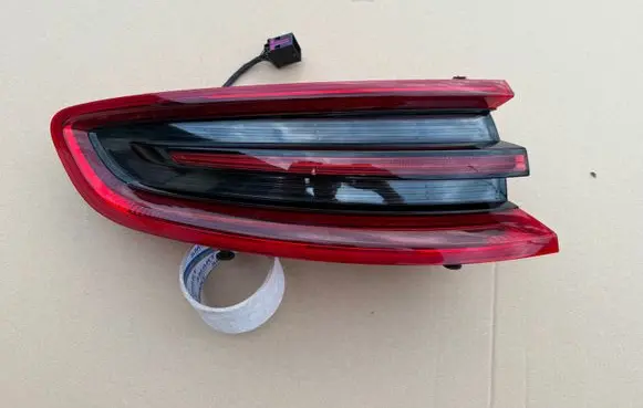 Porsche Macan (95B) Rear/tail lights 95B945095D