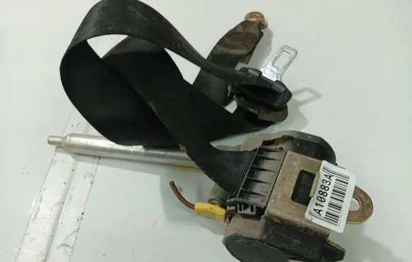 Audi A4 S4 B5 8D Front seatbelt 