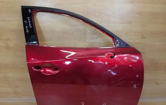 Mazda CX-3 Front door D10E58010