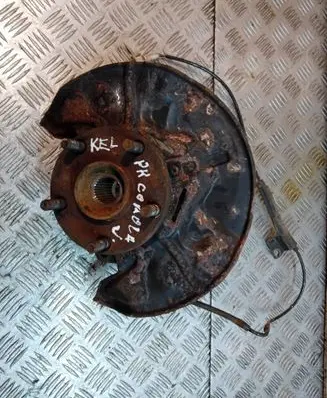 Toyota Corolla Verso AR10 Front wheel bearing hub 