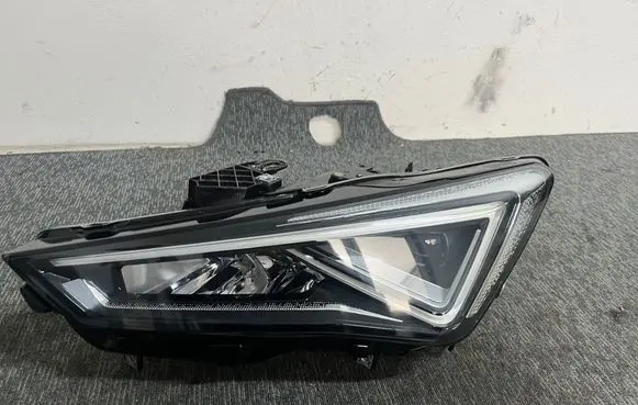 Seat Leon IV Headlight/headlamp 5FB941007F 90188325 011D02A00L