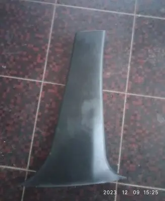 Subaru Legacy (D) pillar trim (bottom) 94022AG100