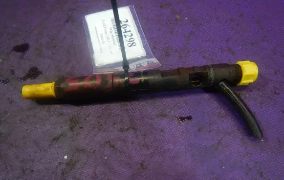 Ford Focus C-MAX Fuel injector 2T1Q9F593AA